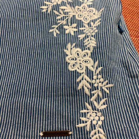 Mini skirt - Picture 3 of 4